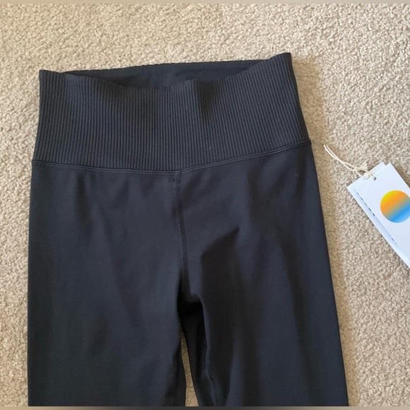 NWT Vuori Studio Rib Legging Pant * Black *  Small - Picture 5 of 6